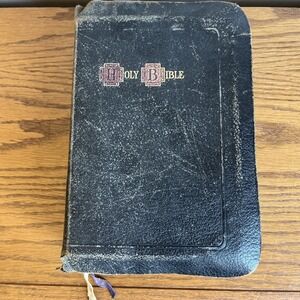 Vintage 1913 KJV Holy Bible Red Letter Master-Art Edition Leather Illustrated